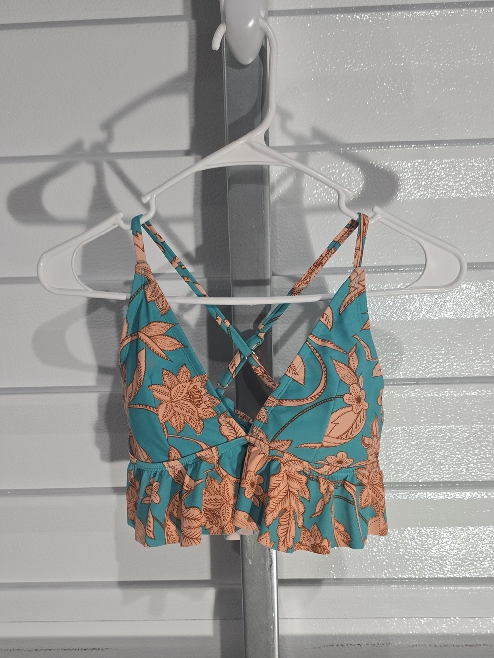Time and Tru Teal and Peach Floral Ruffle Bikini Top Size Small 4/6 NWT